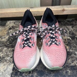 ASICS Novablast 4 Trail Women's Pink Running Shoes
